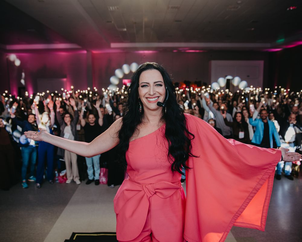 Fabiana Zielasko no palco do Método SER